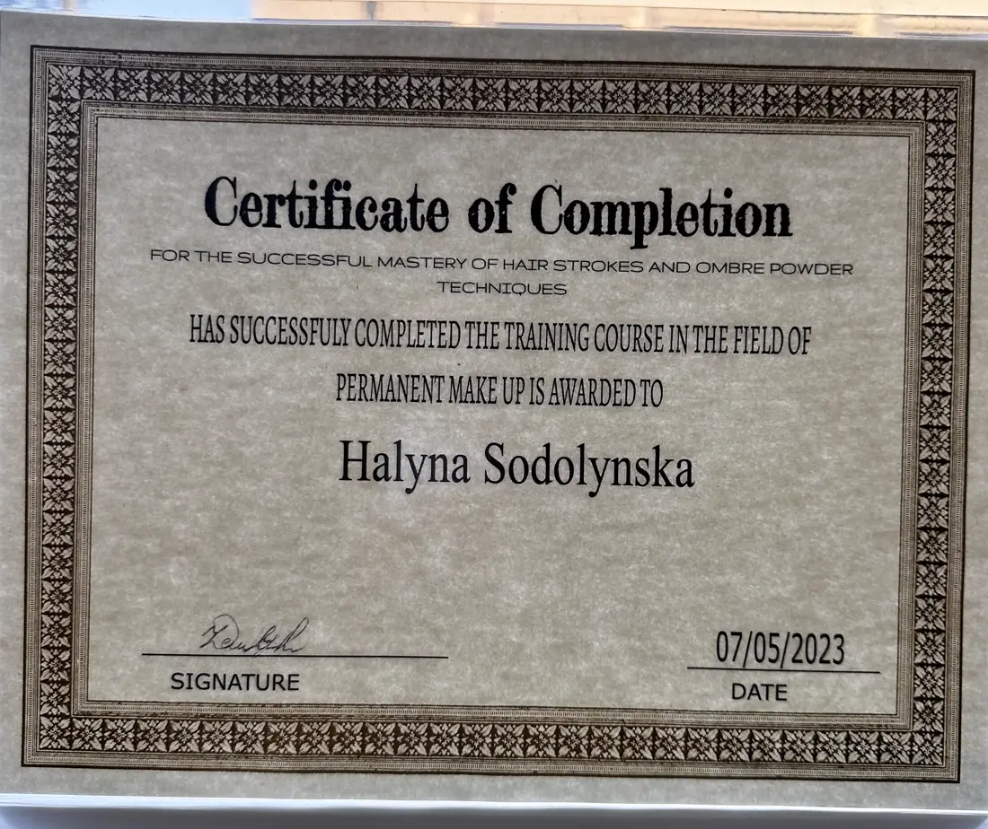 Certificate of completion in permanent make-up, hair strokes and ombre powder